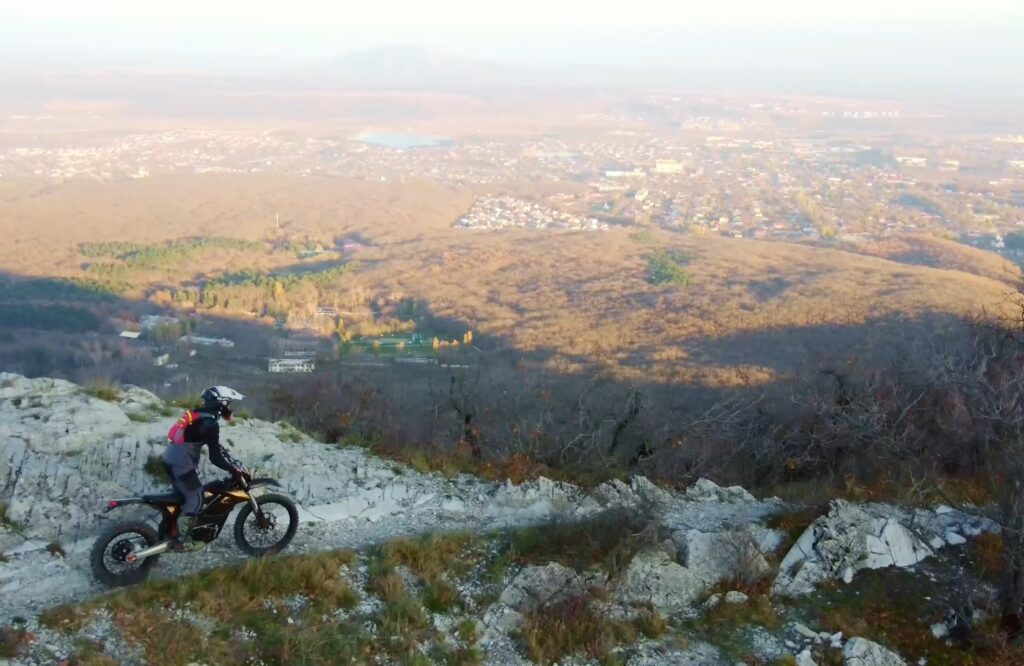 В горах на электроэндуро Time F29